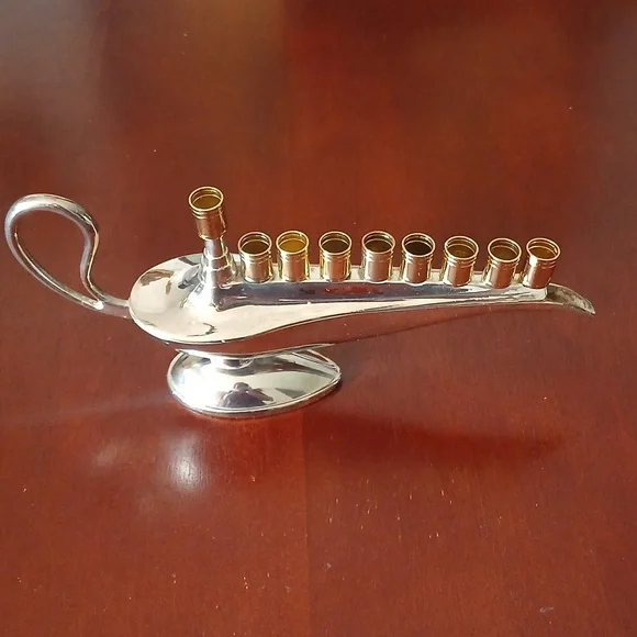 Vintage Hanukkah Menorah Genie Lamp - Picture 2 of 5